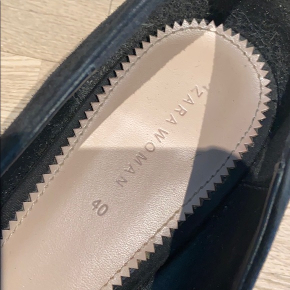 Zara Pointy Toe Flats with Wood Heel - Picture 2 of 5